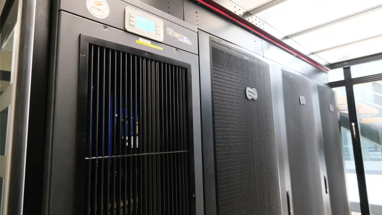 Data Center cerramiento de pasillos racks GESAB Universidad Rey Juan Carlos