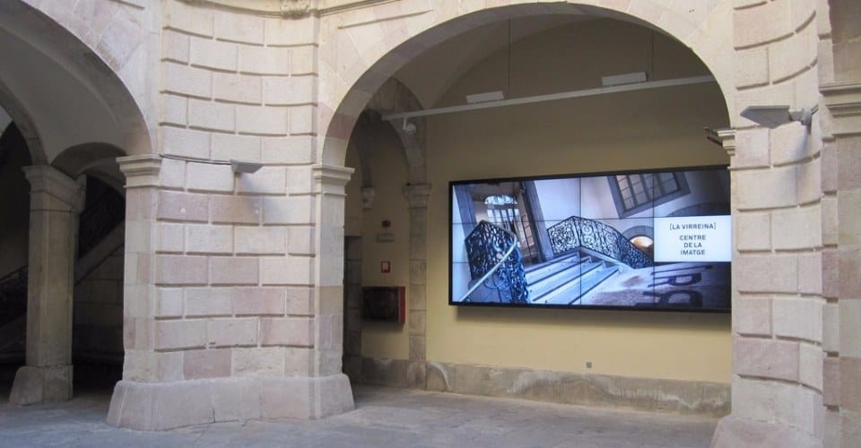LCD wall palacio de la virreina gesab