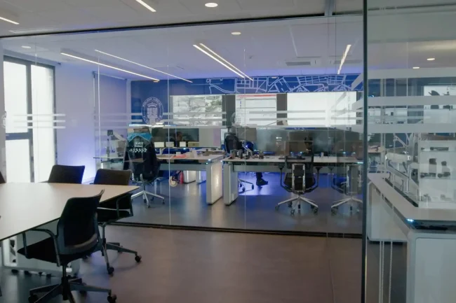 cecom policía de alcobendas centro de control tecnológico Advantis NG ergonómicas