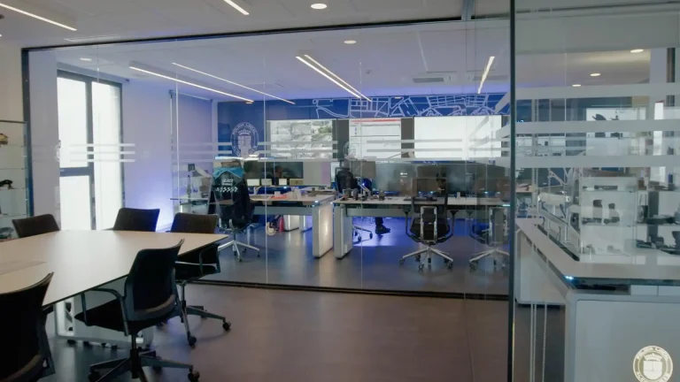 cecom policía de alcobendas centro de control tecnológico Advantis NG ergonómicas