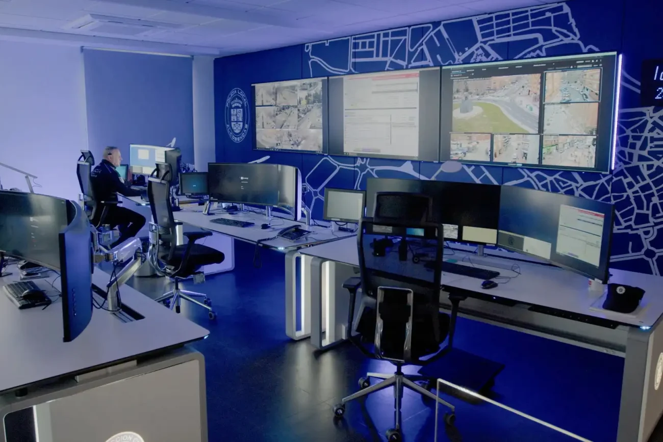 cecom policía de alcobendas centro de control tecnológico Advantis NG ergonómicas